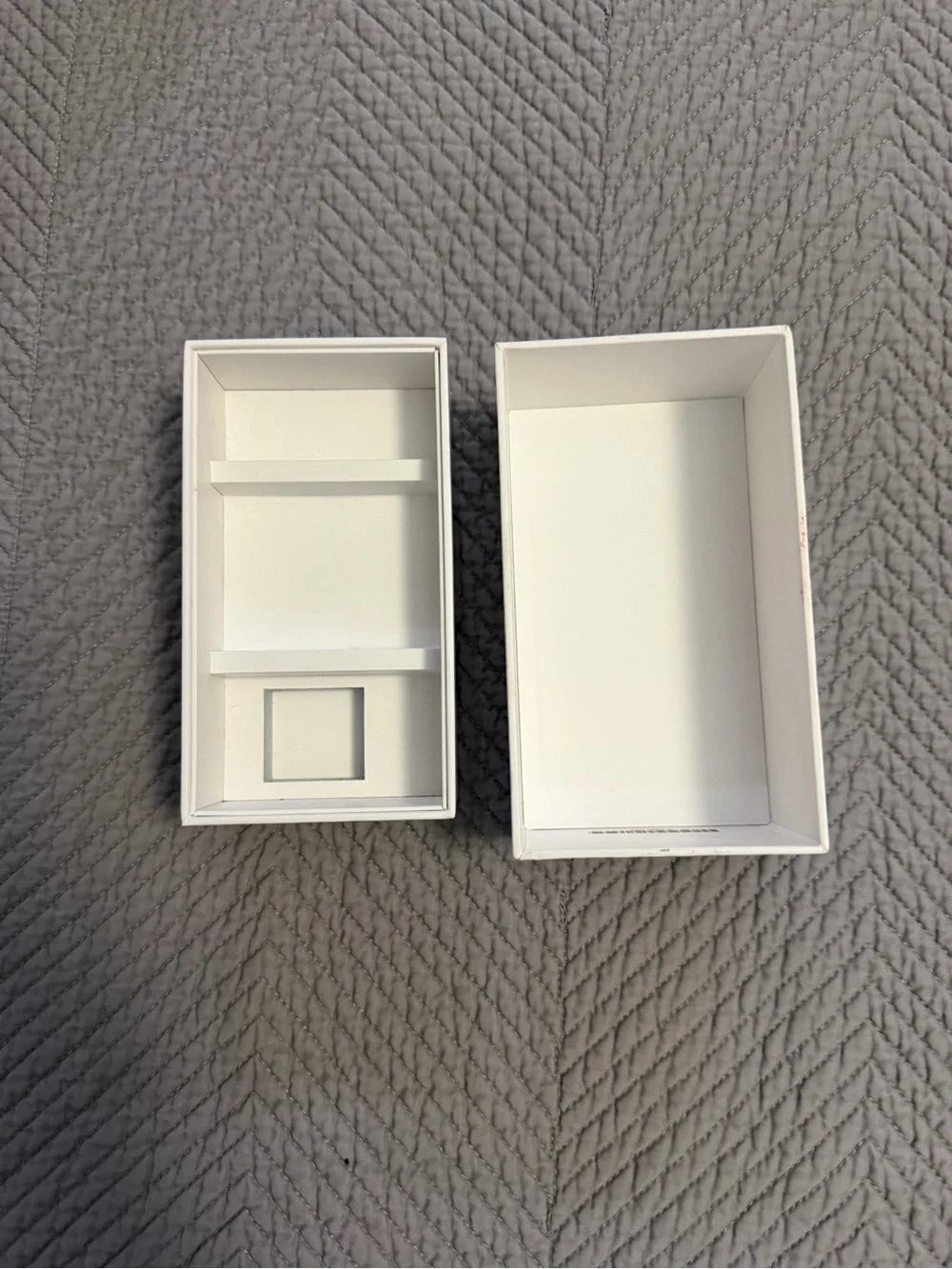 Apple iPhone 4  empty box only